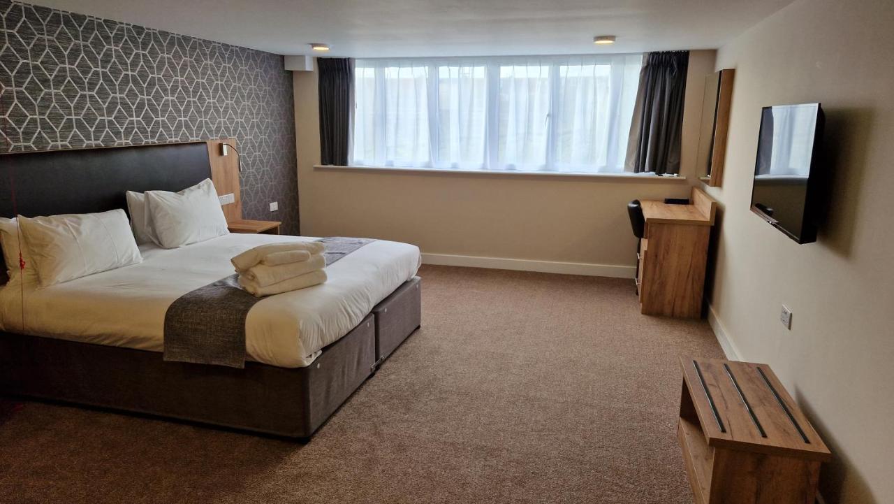Best Western Northfields Ealing Hotel London Bagian luar foto